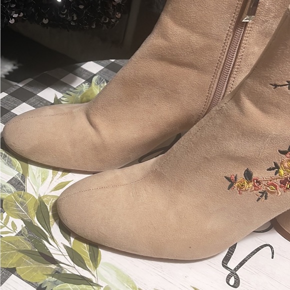 Zara boots - Picture 2 of 5